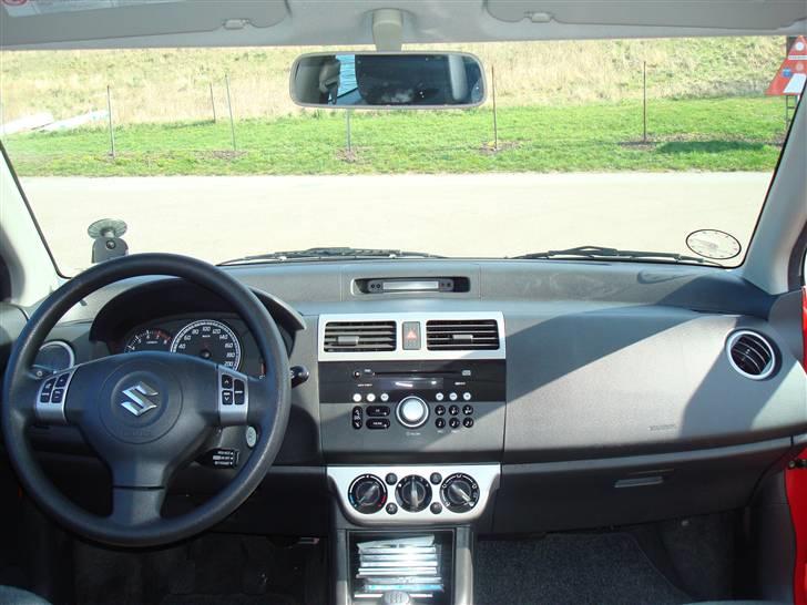 Suzuki Swift 1,5 16V billede 9