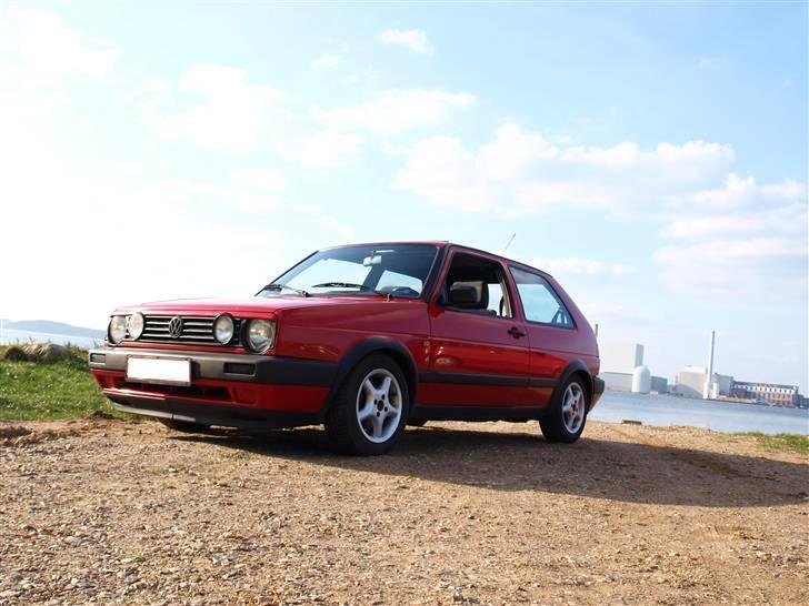VW Golf 2  1,8  (SOLGT) billede 4