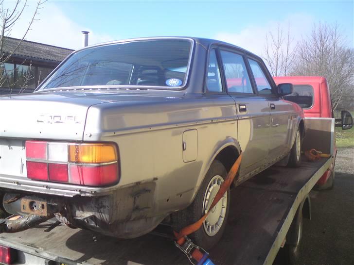 Volvo 240 Solgt billede 3