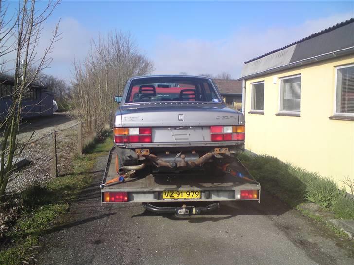 Volvo 240 Solgt billede 6