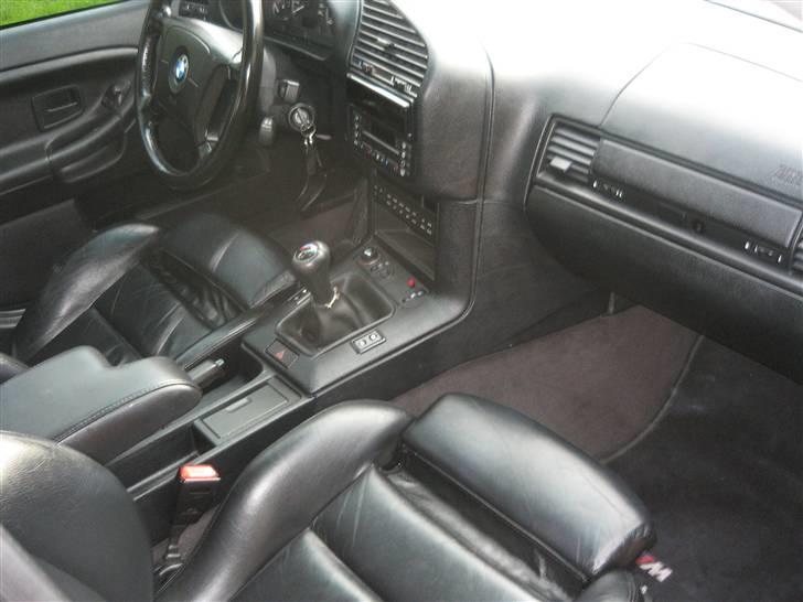 BMW E36 328i Touring "solgt" billede 14
