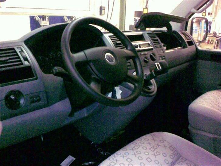 VW Transporter - Billeder fra forhandler under klargøring billede 8