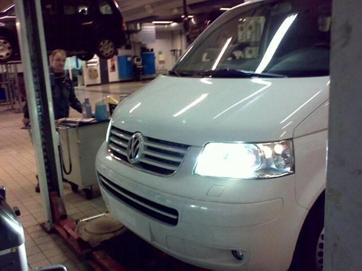 VW Transporter - Billeder fra forhandler under klargøring billede 9