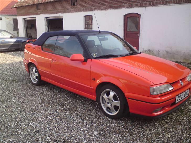 Renault 19 cab  *Solgt* billede 1