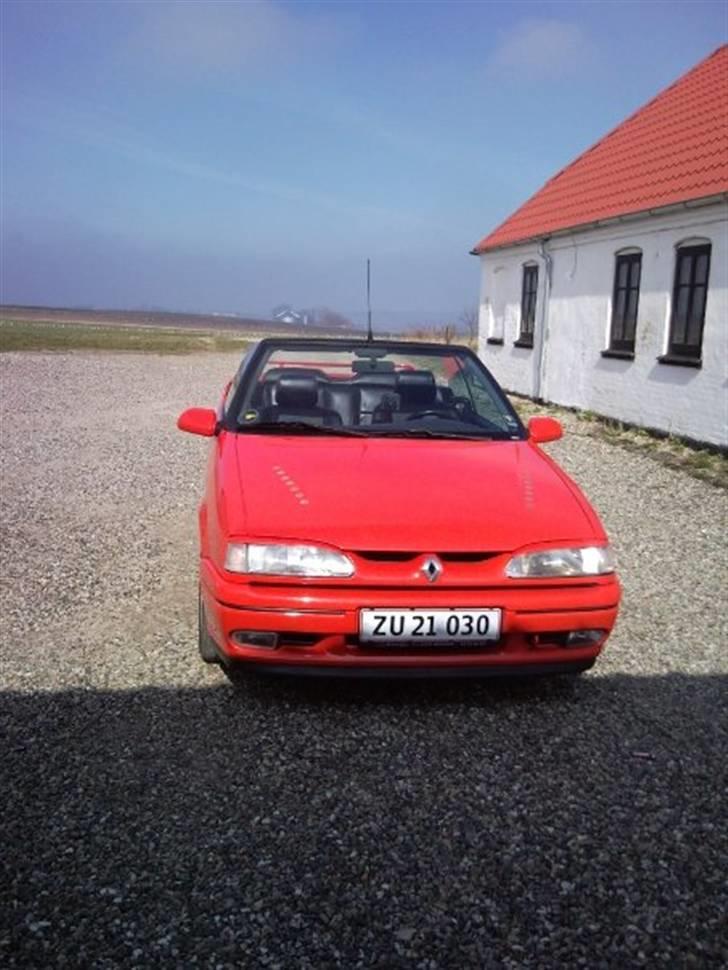 Renault 19 cab  *Solgt* billede 5