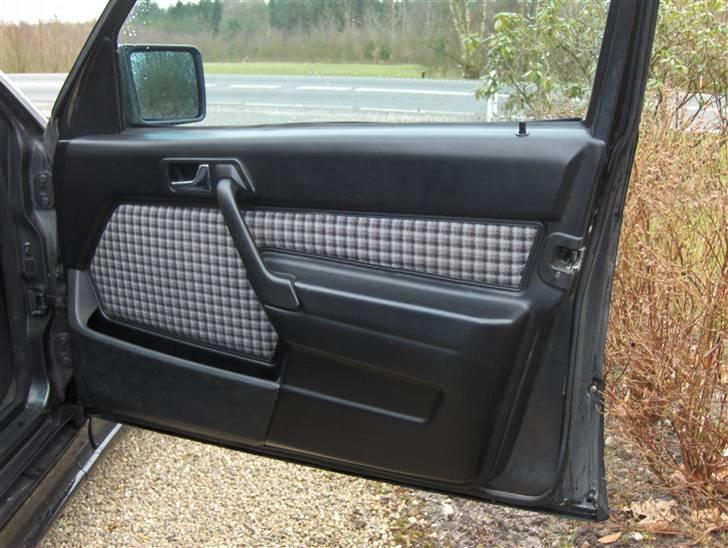 Mercedes Benz 190 E 2.3 16 "Solgt" billede 15