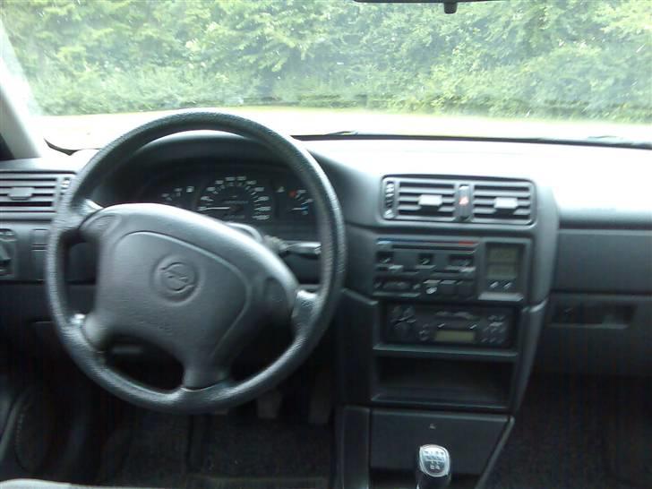 Opel vectra a  2.0 i 16v billede 7