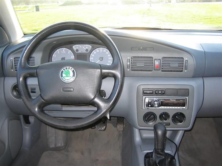 Skoda Octavia SLX SOLGT! billede 16