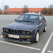 BMW e30 325