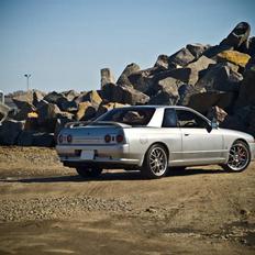 Nissan Skyline R32 GTS-T -SOLGT-