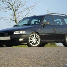 Opel Astra 1,8 16v