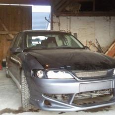 Opel vectra B, 2,2i, 16v