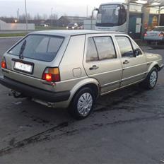 VW Golf 1.6 D. GL - Solgt