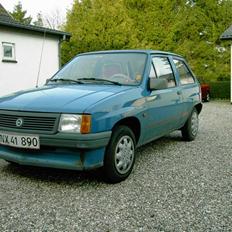 Opel Corsa a ( minxy pink )