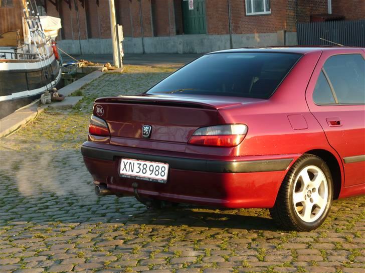 Peugeot 406 billede 1