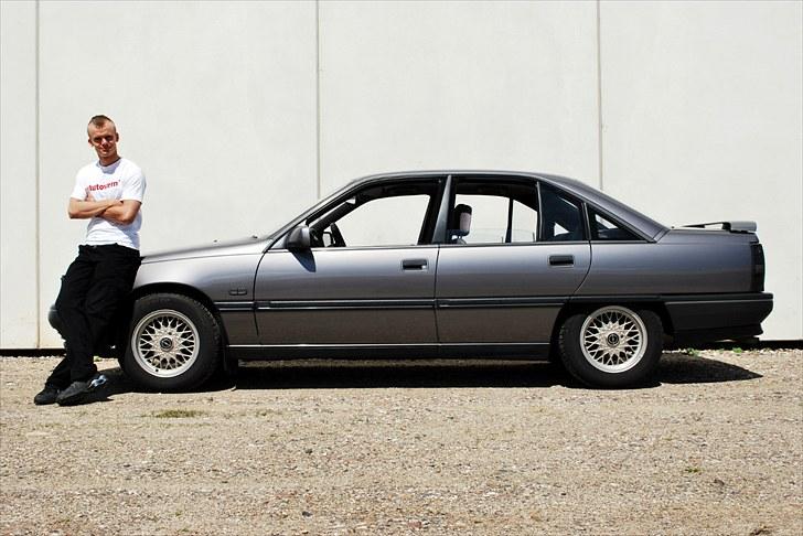 Opel Omega A - CD - Her med tidligere 40/40 sænkning og 15" fælge billede 10