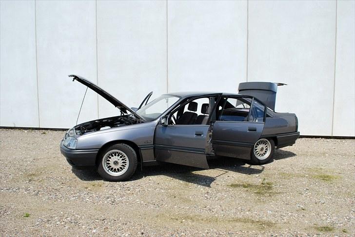 Opel Omega A - CD - Her med tidligere 40/40 sænkning og 15" fælge billede 16