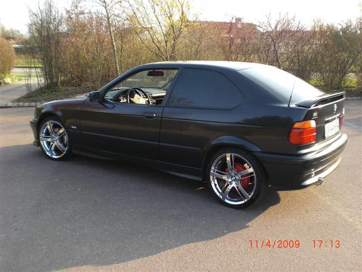 BMW 316i compact SOLGT billede 7