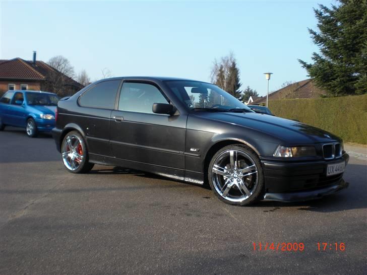 BMW 316i compact SOLGT billede 12