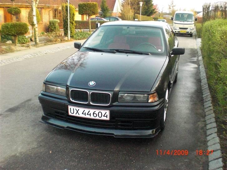 BMW 316i compact SOLGT billede 15
