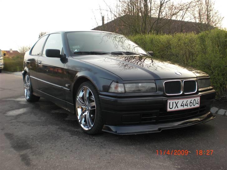 BMW 316i compact SOLGT billede 16