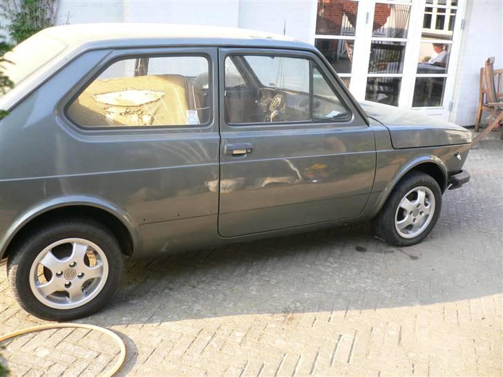 Fiat 127 mk2 - så kom der 13" alu ruller billede 6
