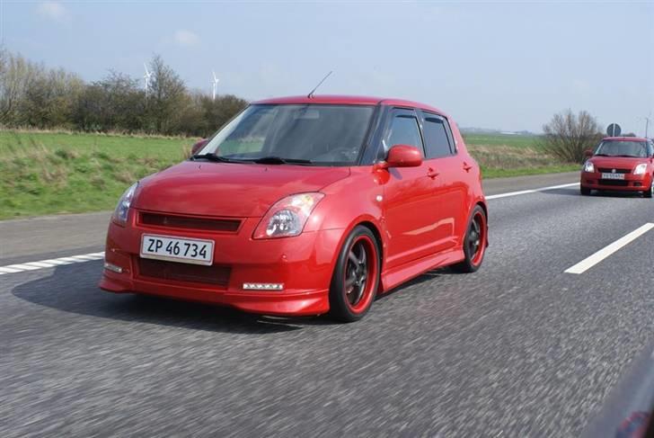 Suzuki Swift GLX (solgt) billede 1