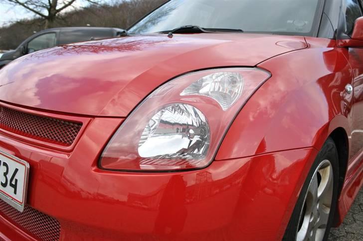 Suzuki Swift GLX (solgt) billede 6