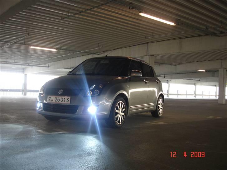 Suzuki Swift 1,3 solgt billede 9