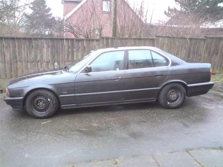 BMW 525i E34 (SOLGT) - Havde lige købt den her billede 2