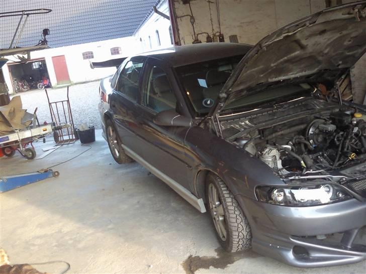 Opel vectra B, 2,2i, 16v billede 13
