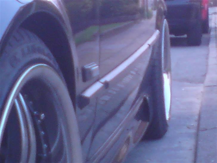 BMW 318 i SOLGT billede 8