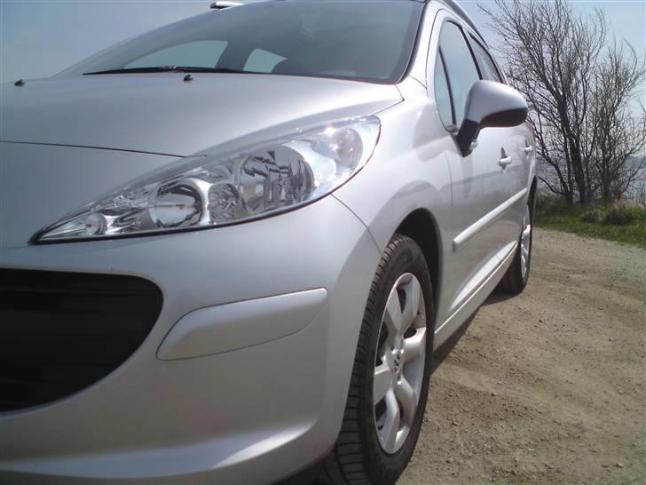 Peugeot 207 1,6 HDI SW Comfort + billede 5