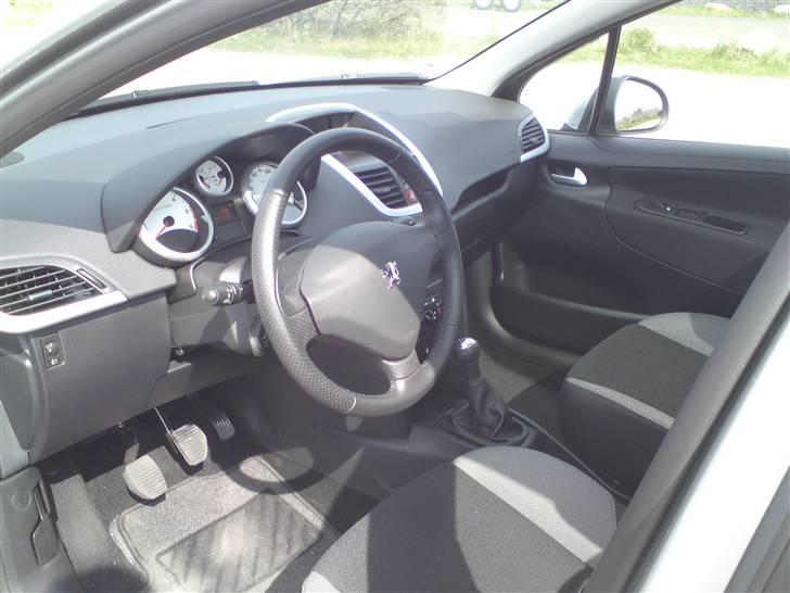 Peugeot 207 1,6 HDI SW Comfort + billede 6