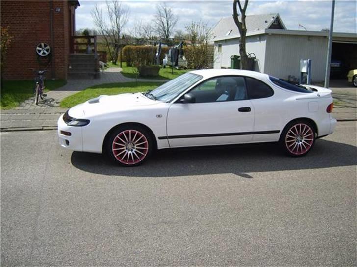Toyota .-. Celica GSI Solgt .-. - Sådan så den ud da jeg købte den med Pink Fælge.. billede 13