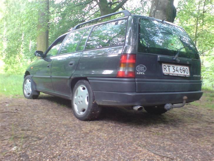 Opel Astra 1,7 DTL Stc billede 1