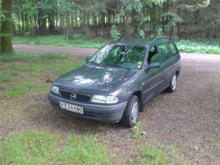 Opel Astra 1,7 DTL Stc billede 3