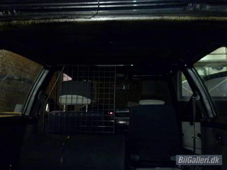 VW golf 2 td - der kan være 10 menskerer inde i den når man skal i byen  billede 4