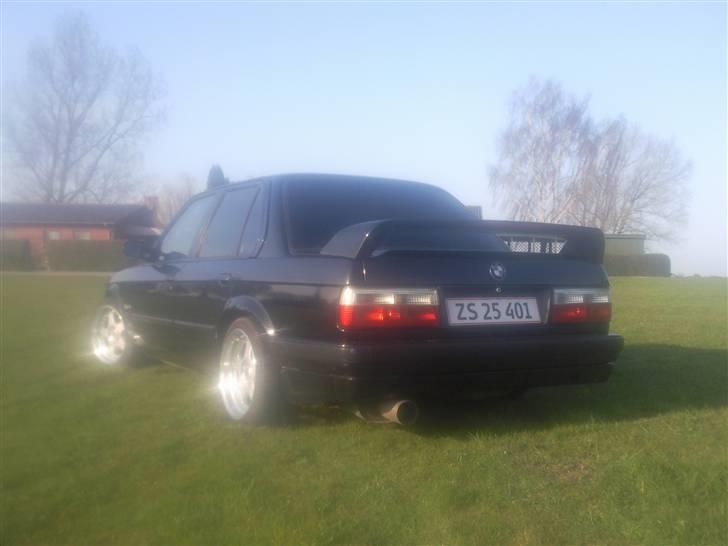 BMW e30 323i billede 9