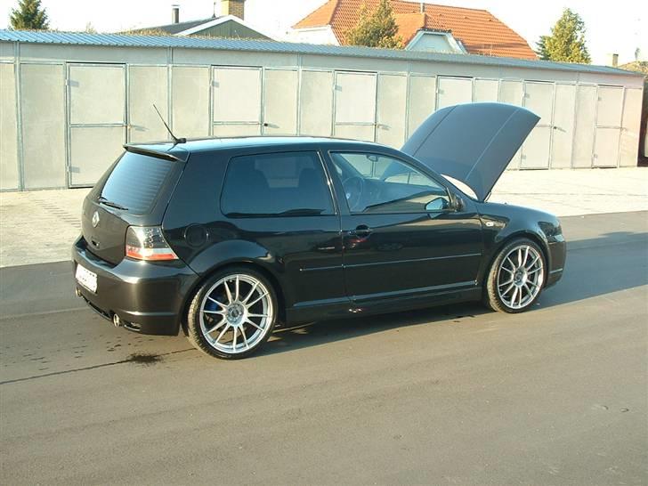 VW Golf R32 billede 9