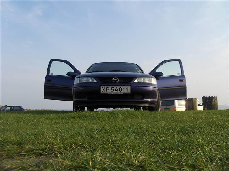 Opel Vectra B Hatchback billede 2