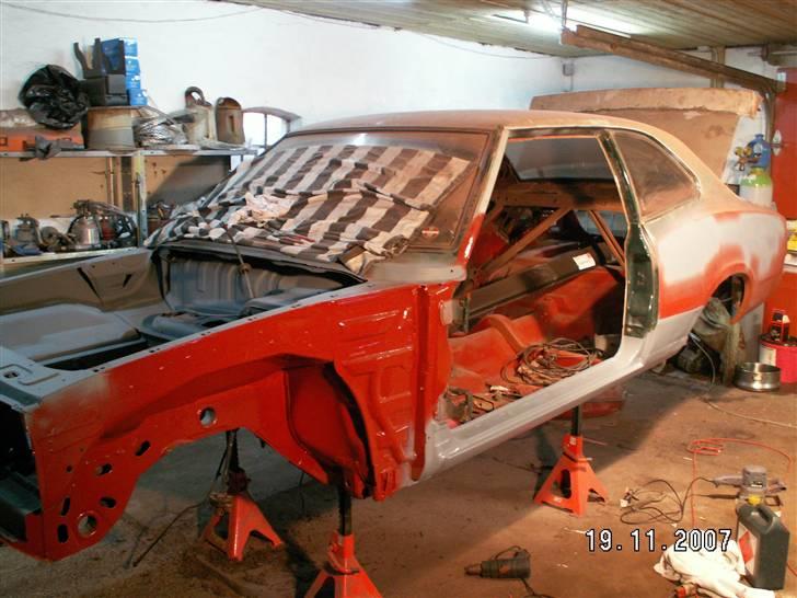 Ford Cortina GT Mk3 - Lige inden der kom den 1. hjulkasse i :) billede 5