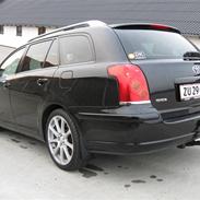 Toyota Avensis 2.0 sol stw.