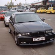 BMW 328i