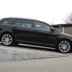 Toyota Avensis 2.0 sol stw.