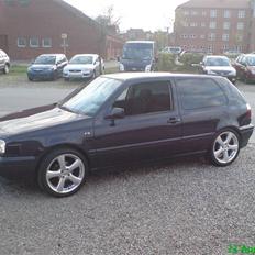 VW Golf III 1,8 3d SOLGT