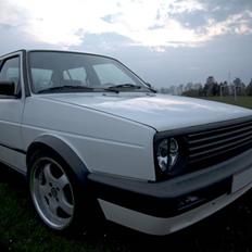 VW Jetta ( in tha chop mode )