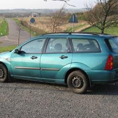 Ford Focus 1,6 16V GHIA st.car