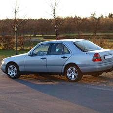 Mercedes Benz C 180 Elegance TIL SALG