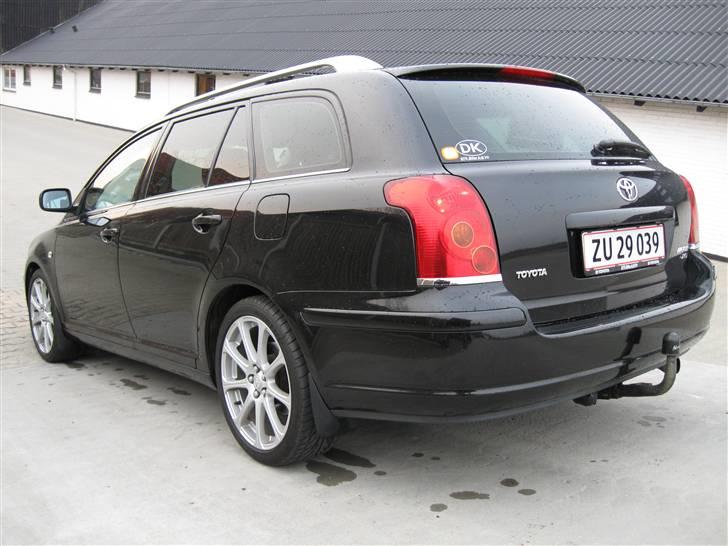 Toyota Avensis 2.0 sol stw. billede 4